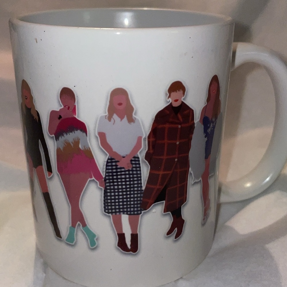 Taylor Swift Coffee/ Tea Cup - Picture 3 of 5